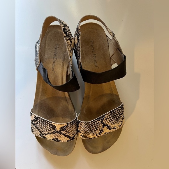 🛍️PIERRE DUMAS Snake skin and black platform sandal size 9. - Picture 6 of 9
